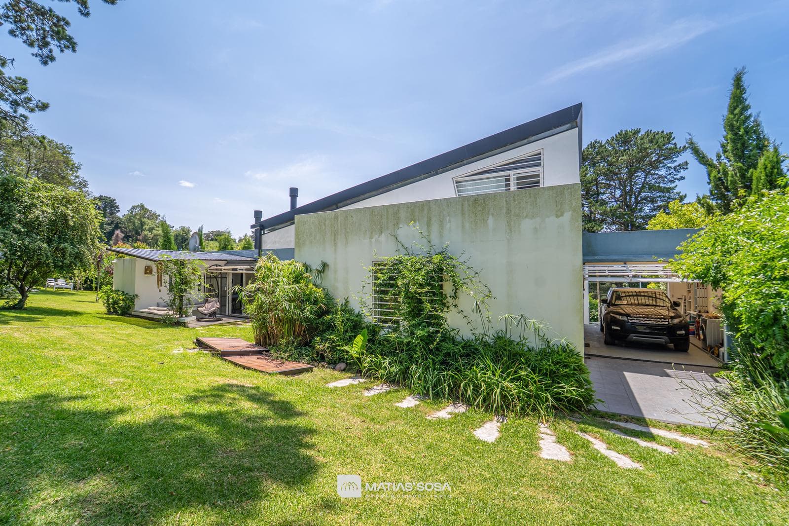 Casa en Sierra De Los Padres - Piscina - Moderna