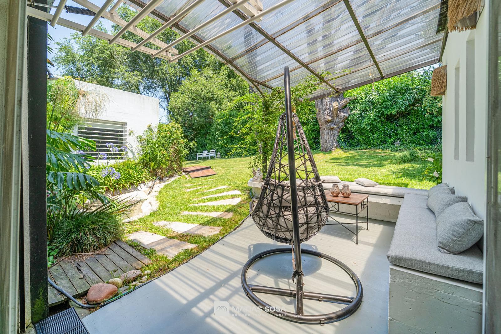 Casa en Sierra De Los Padres - Piscina - Moderna