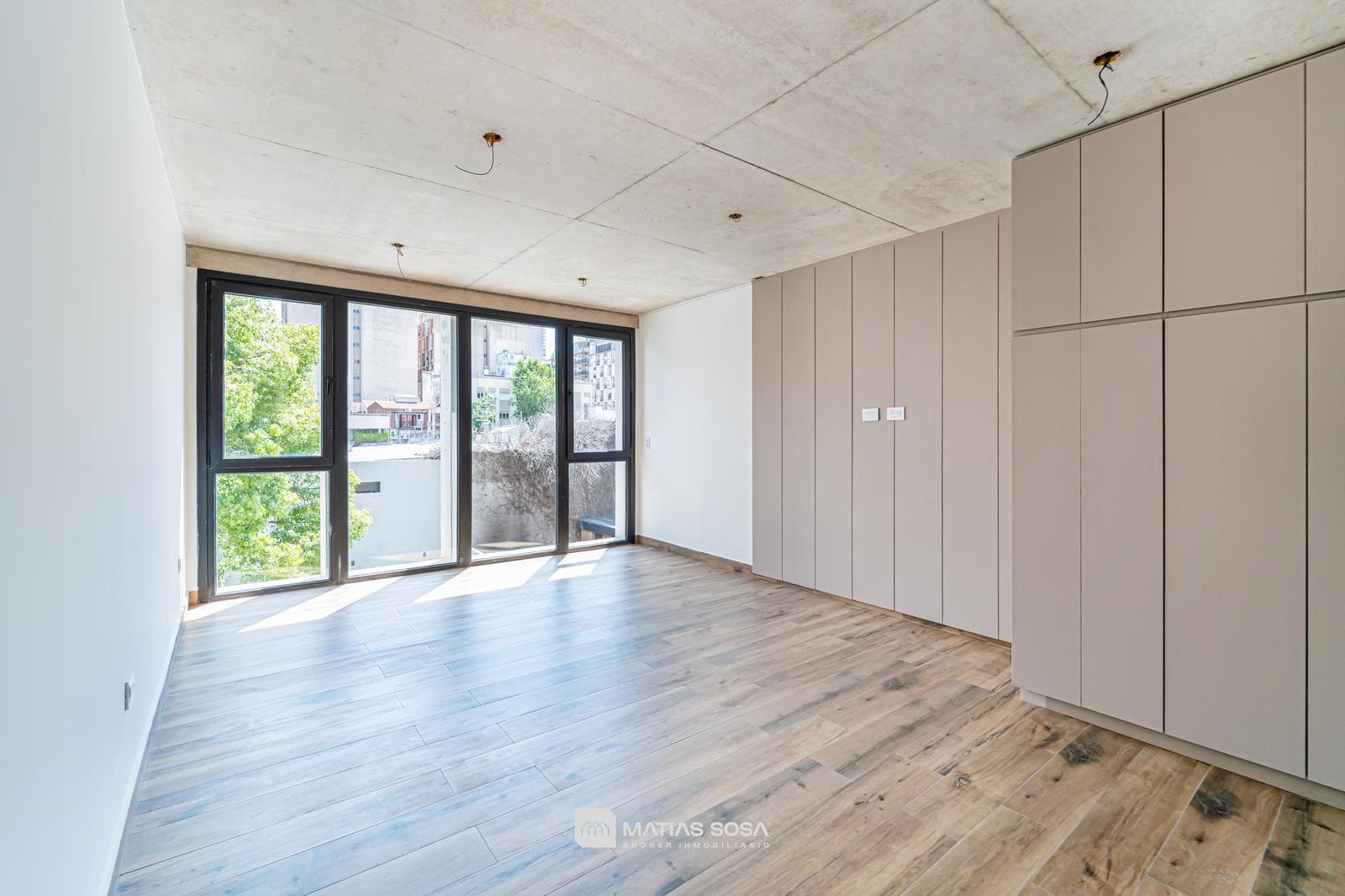 For Sale - 1-Bedroom Apartment - Brand-New - 50 meters from Paseo Aldrey