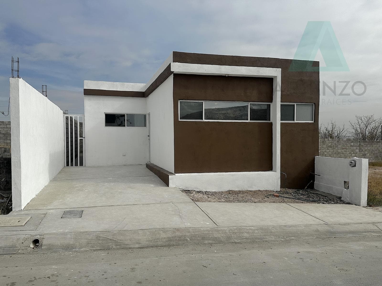 Opportunity!! House for Sale in the Tarona Subdivision, Jesenr
