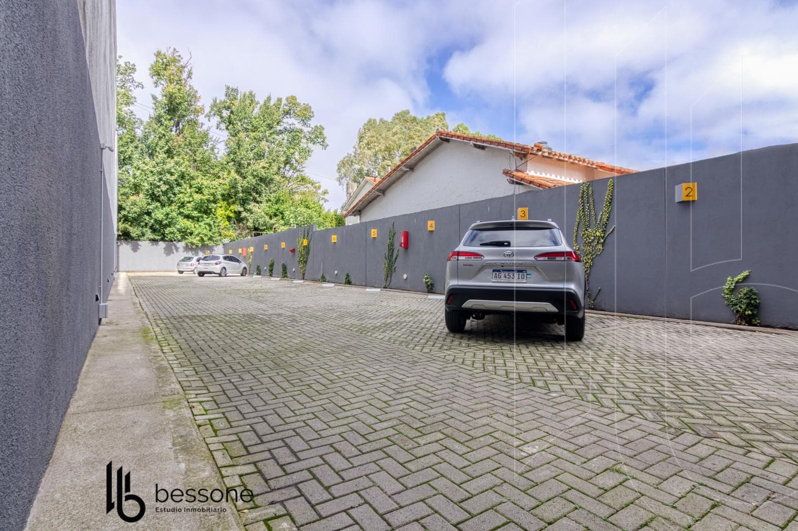 Apartment in Chauvin