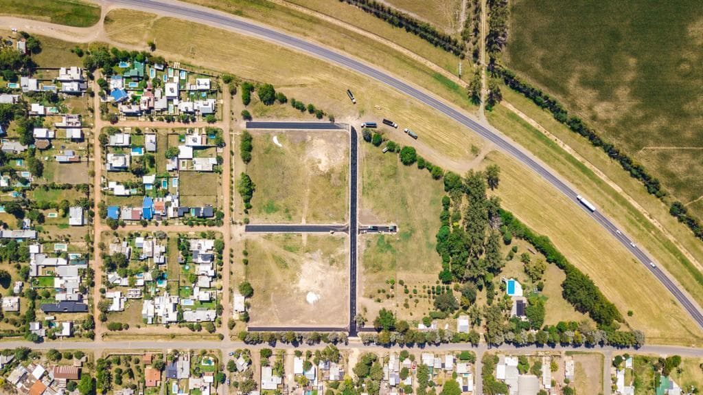 Opportunity: Title-Deeded Land for Sale with Utilities in Downtown Ibarlucea.