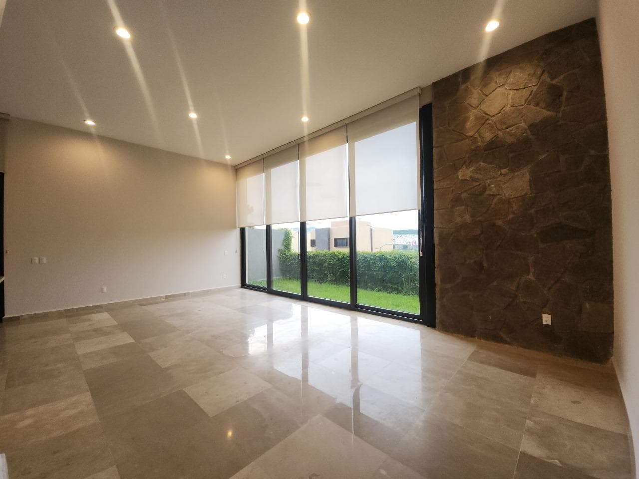 House for Rent, 3 Bedrooms, UNFURNISHED, Altozano Roca Blvd., Fray Junípero Serra, Nuevo Querétaro