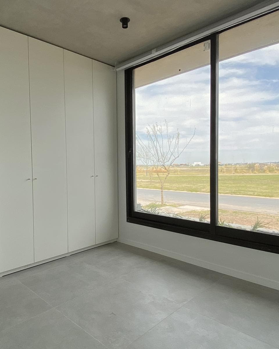 For Sale: House with Three Bedrooms (One Suite) and Double Garage. U099 Vida Gated Community