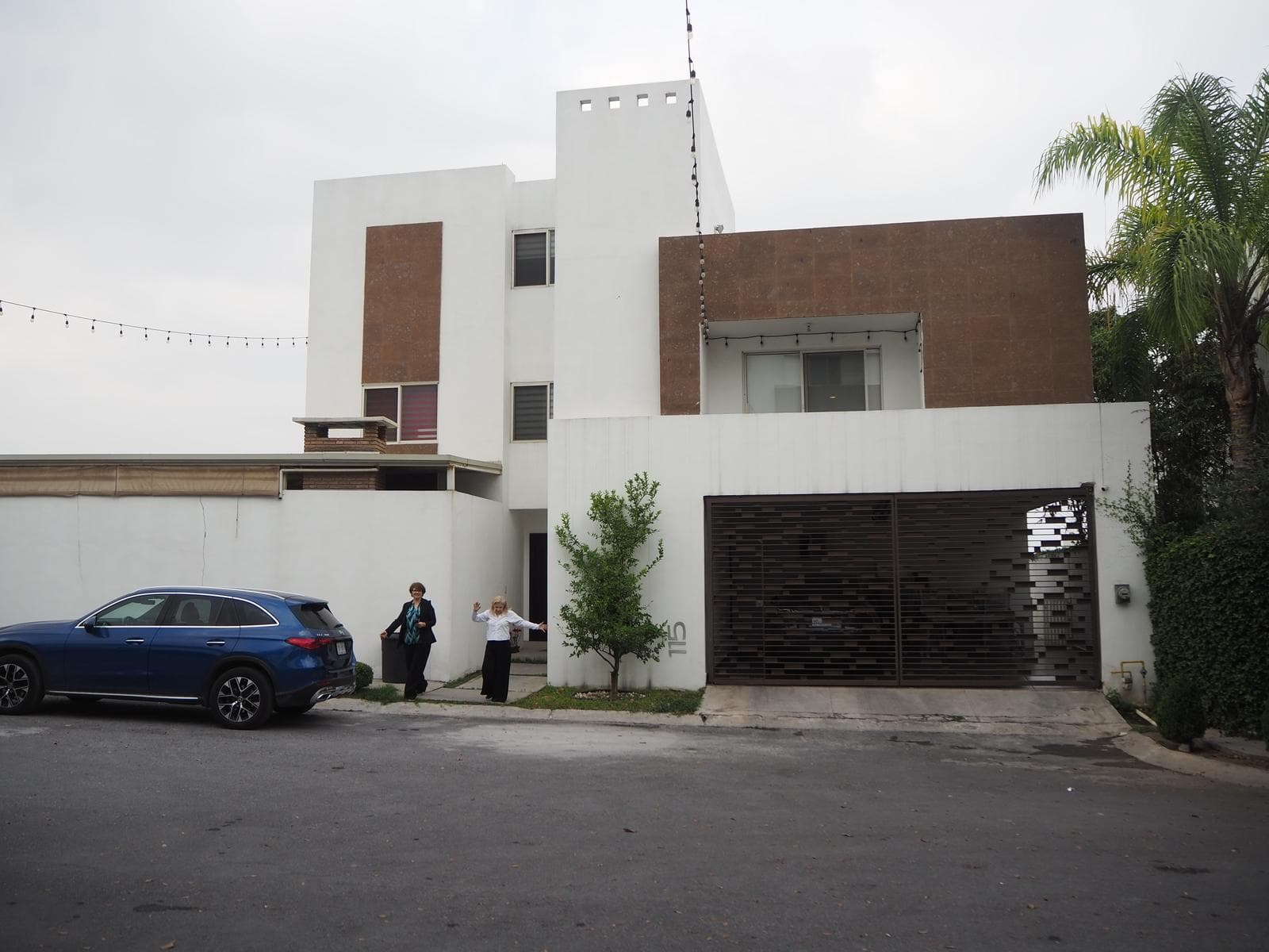 HOUSE FOR SALE IN CUMBRES MADEIRA, MONTERREY