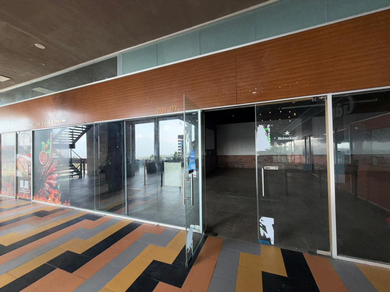 COMMERCIAL SPACE FOR RENT IN CUMBRES ELITE