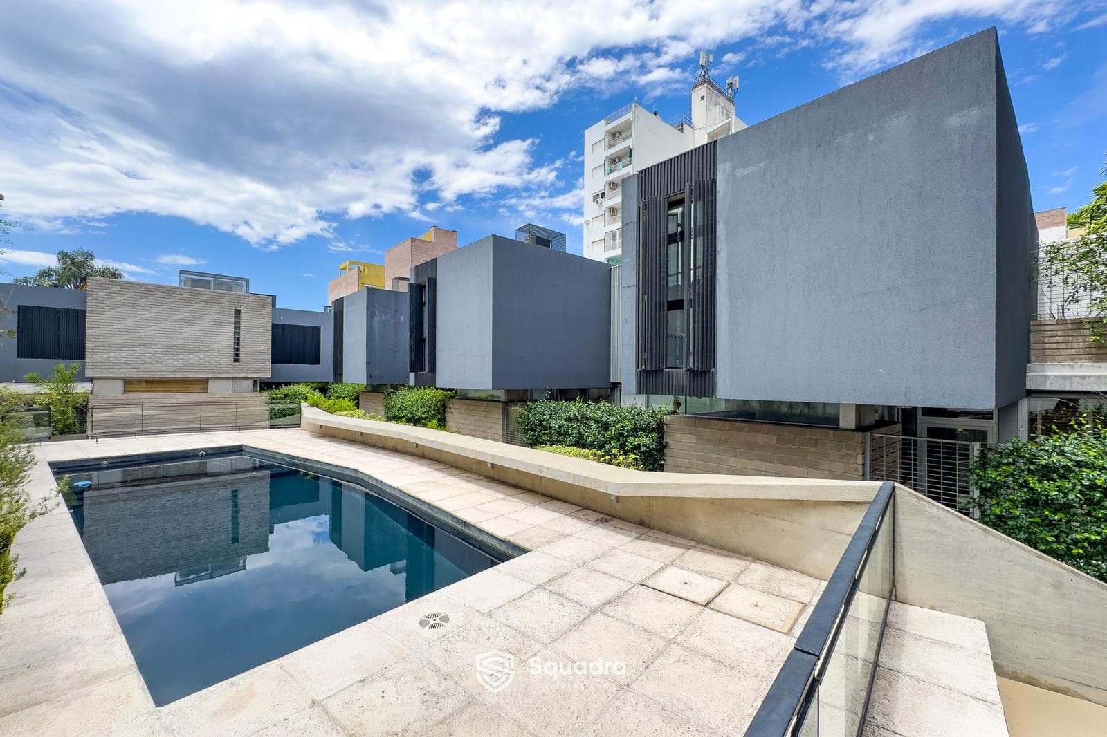 Apartment with a private terrace