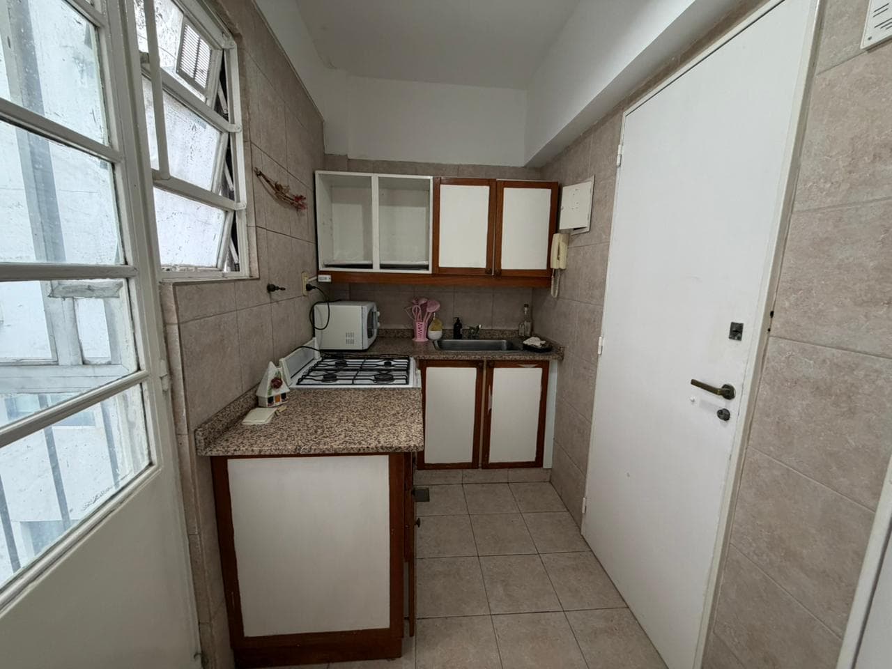 Bright 3-Room Apartment for Sale - Las Cañitas
