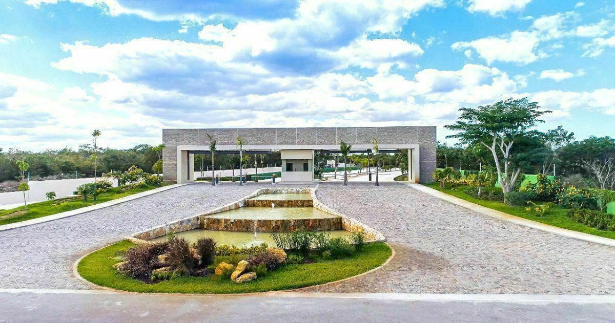 Land for sale in Mérida on NORTEMERIDA Private Road, 1,203 m²