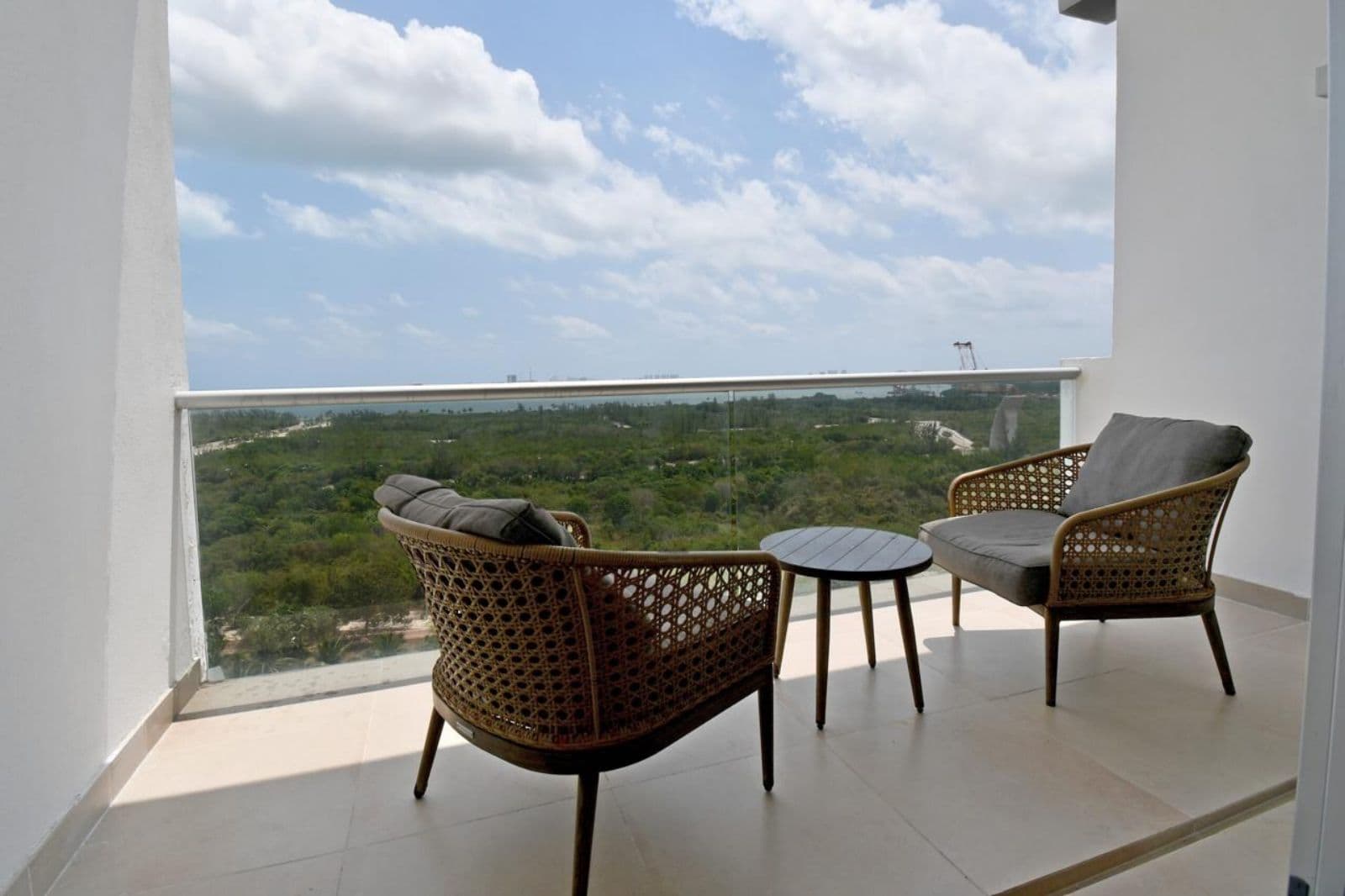Apartment in Downtown Cancún, Malecón Americas