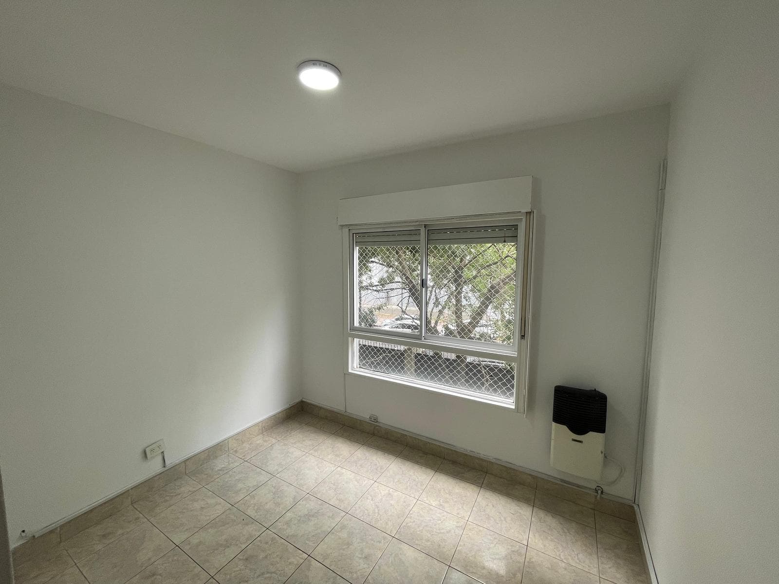 3-Bedroom Apartment for Rent in Almagro