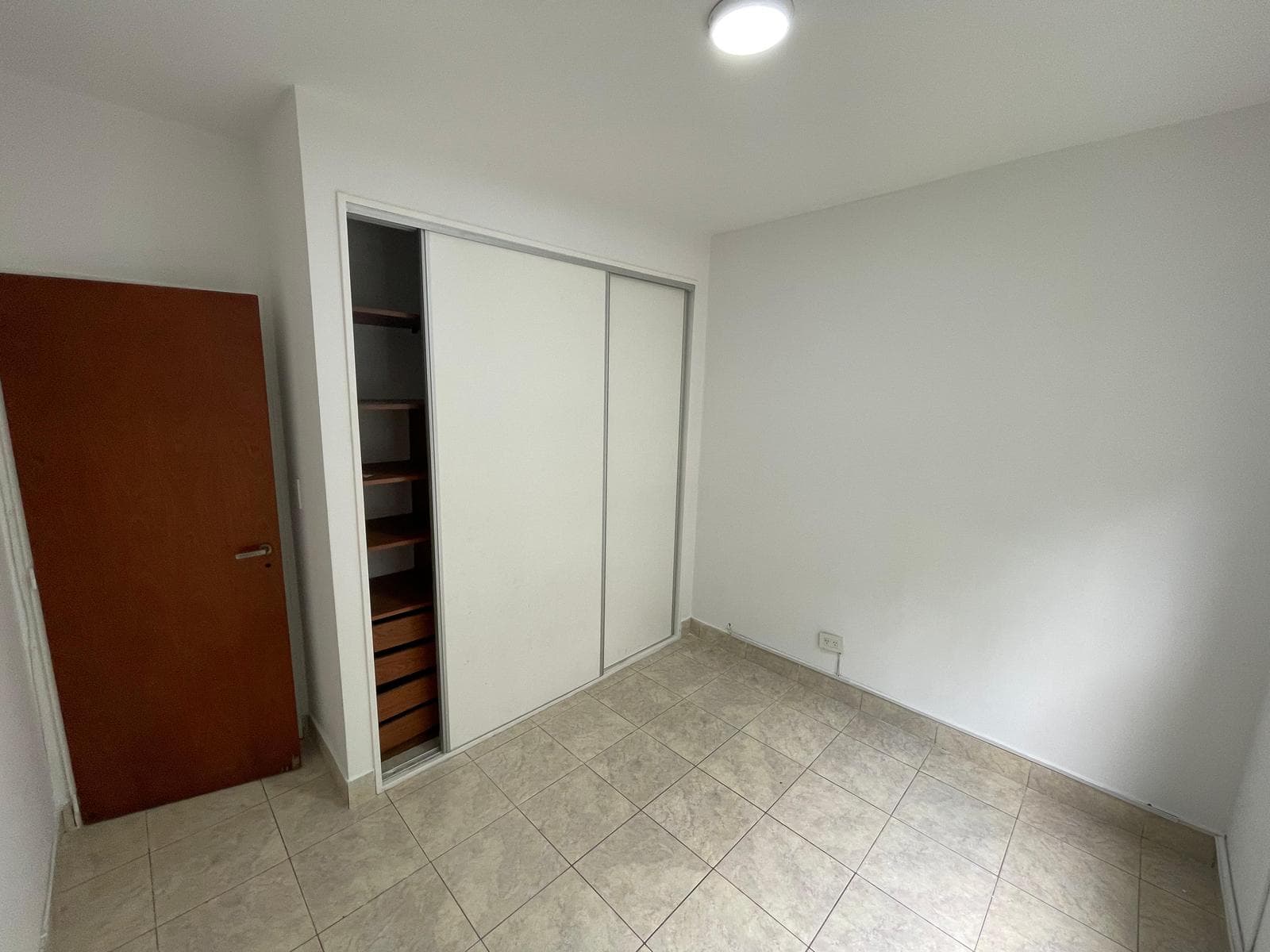 3-Bedroom Apartment for Rent in Almagro