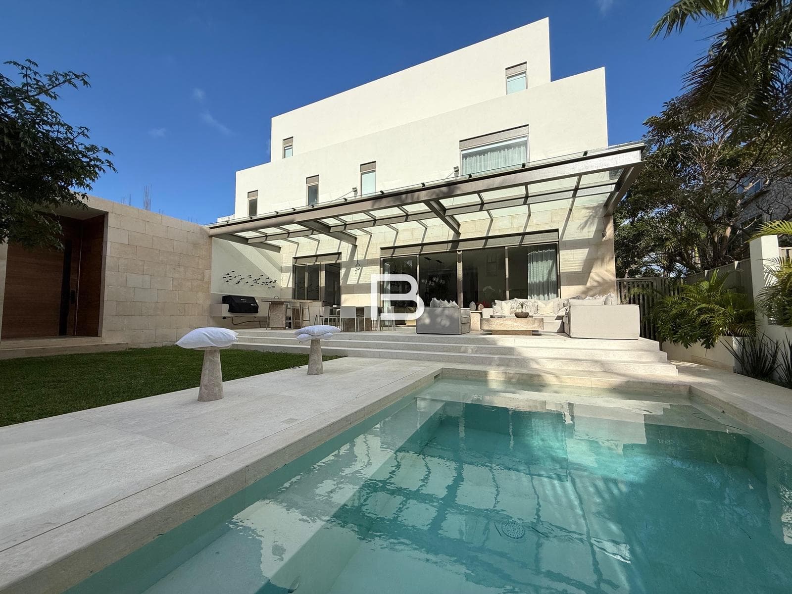 House for Sale in Puerto Cancun