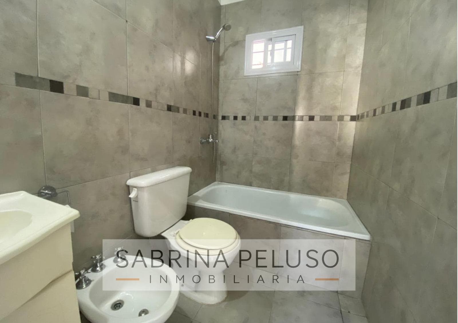 Apartment for Sale in Moreno