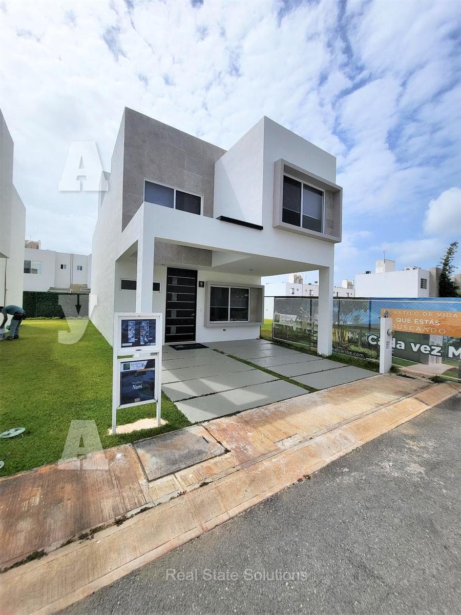 House for Sale, 3 Bedrooms, NONI, 2 Levels, Jardines Sur 6, Av. Huayacan at Av. Chacmool, Cancún