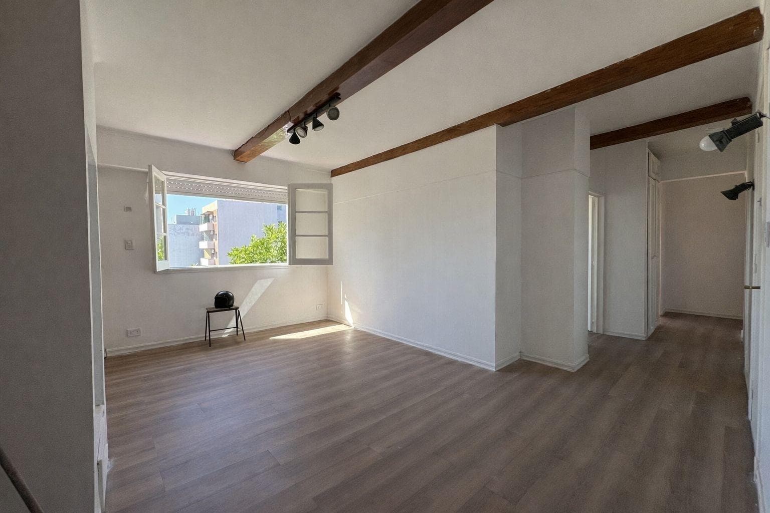 Adolfo Alsina and Belgrano - 3/4-room apartment with terrace and grill - Renovated - For Sale