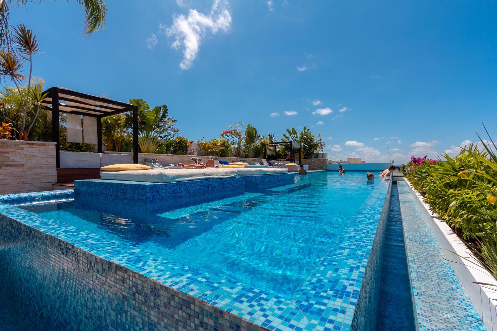 The City - 2-Bedroom Condo for Sale - Lock-off - High-Yield Investment in Playa del Carmen