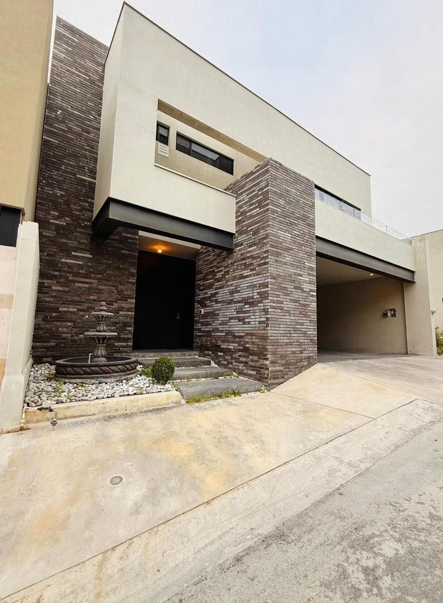 House for Rent or Sale in Mítica Residencial, Santiago, N.L.