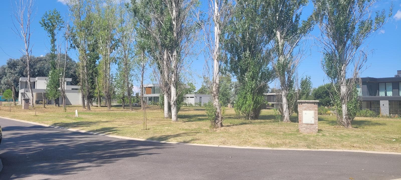 Interior lot with two plots in Azzurra Tortugas