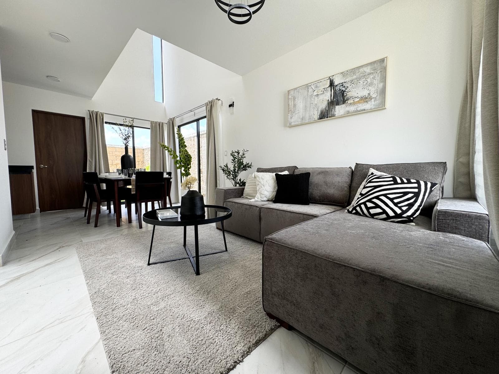 Casa Nueva con 3 Recámaras y 3 baños completos, amenidades y casa club