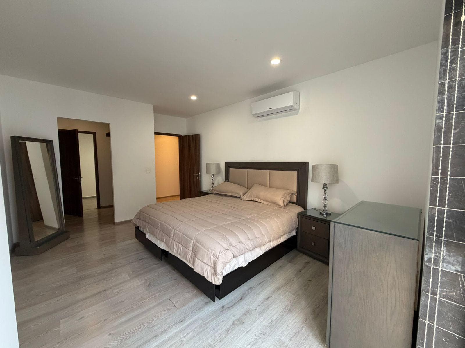APARTMENT FOR RENT IN NUEVO SUR