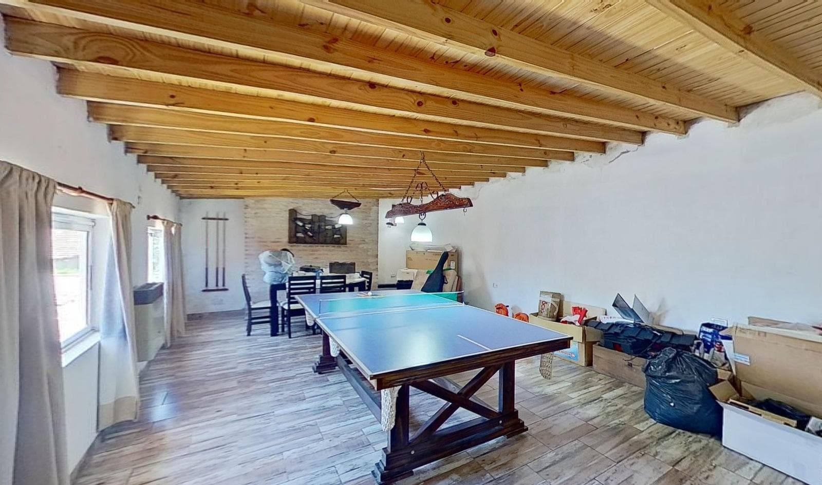 For sale: House 5 AM with pool and barbecue area in Longchamps