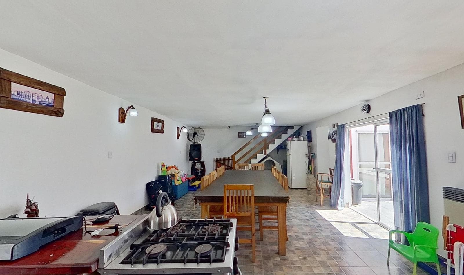 For sale: House 5 AM with pool and barbecue area in Longchamps