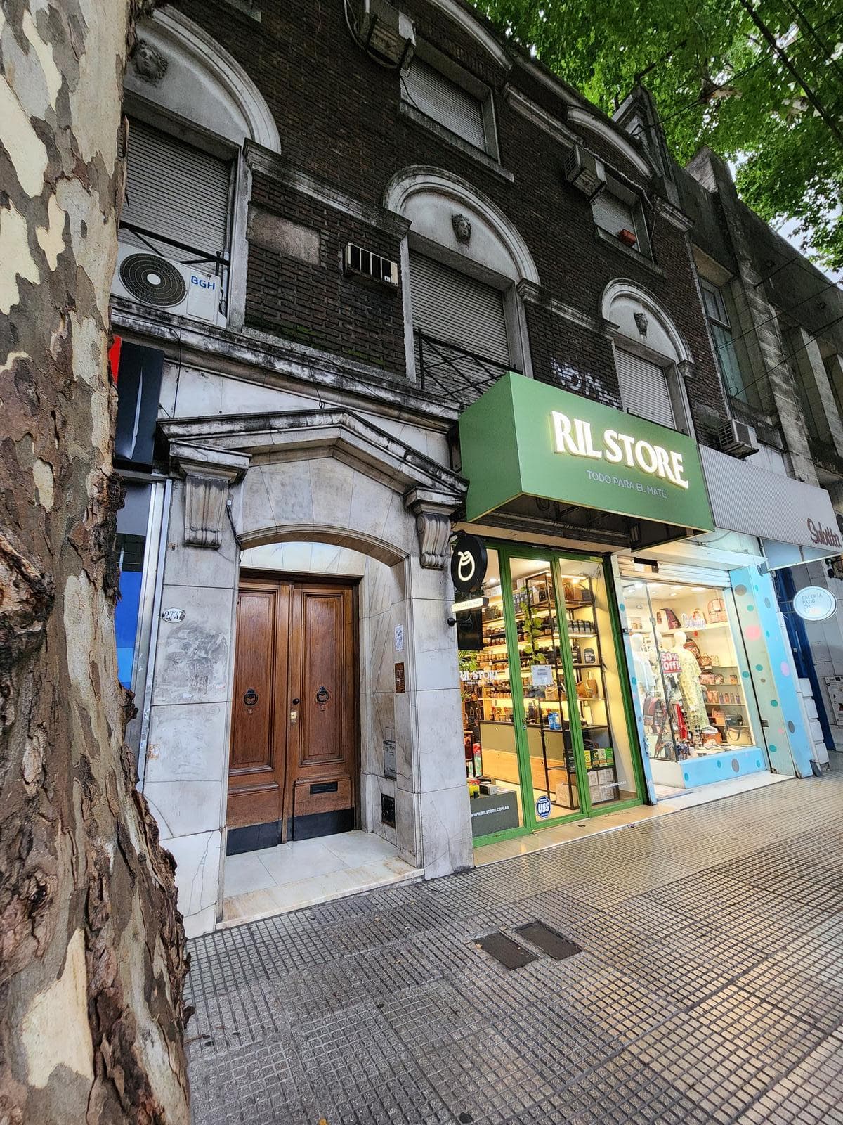 Apartment for Sale in Barrio Norte: 3 Rooms