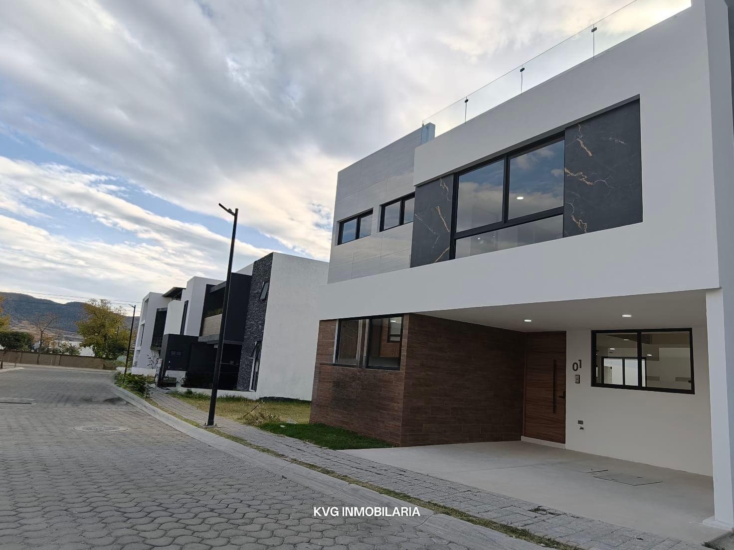 House for sale, 5 bedrooms, rooftop, 32 m² garden, Lomas de Angelópolis III, Puebla