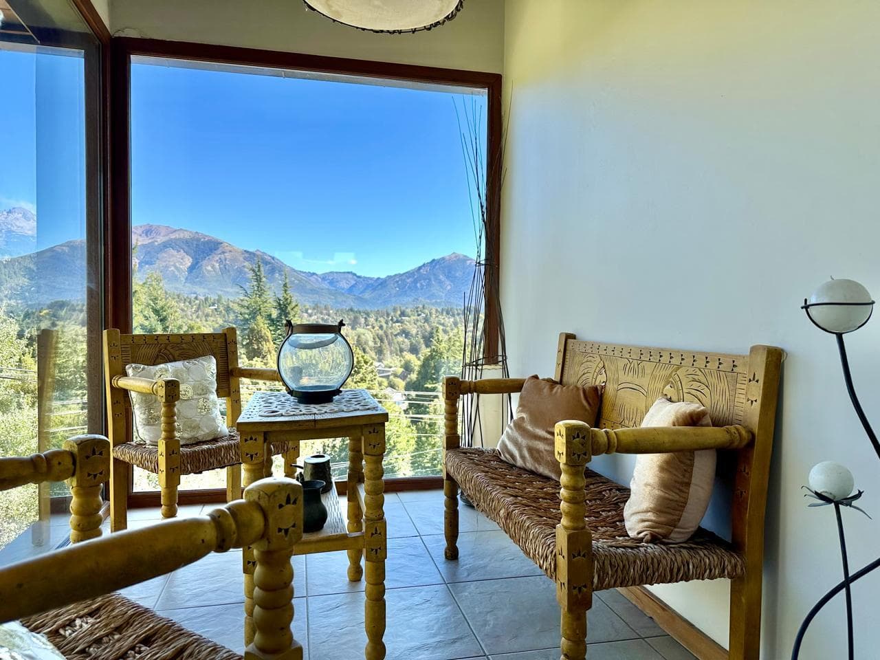 Luxury home in San Carlos de Bariloche, between Routes Km 7