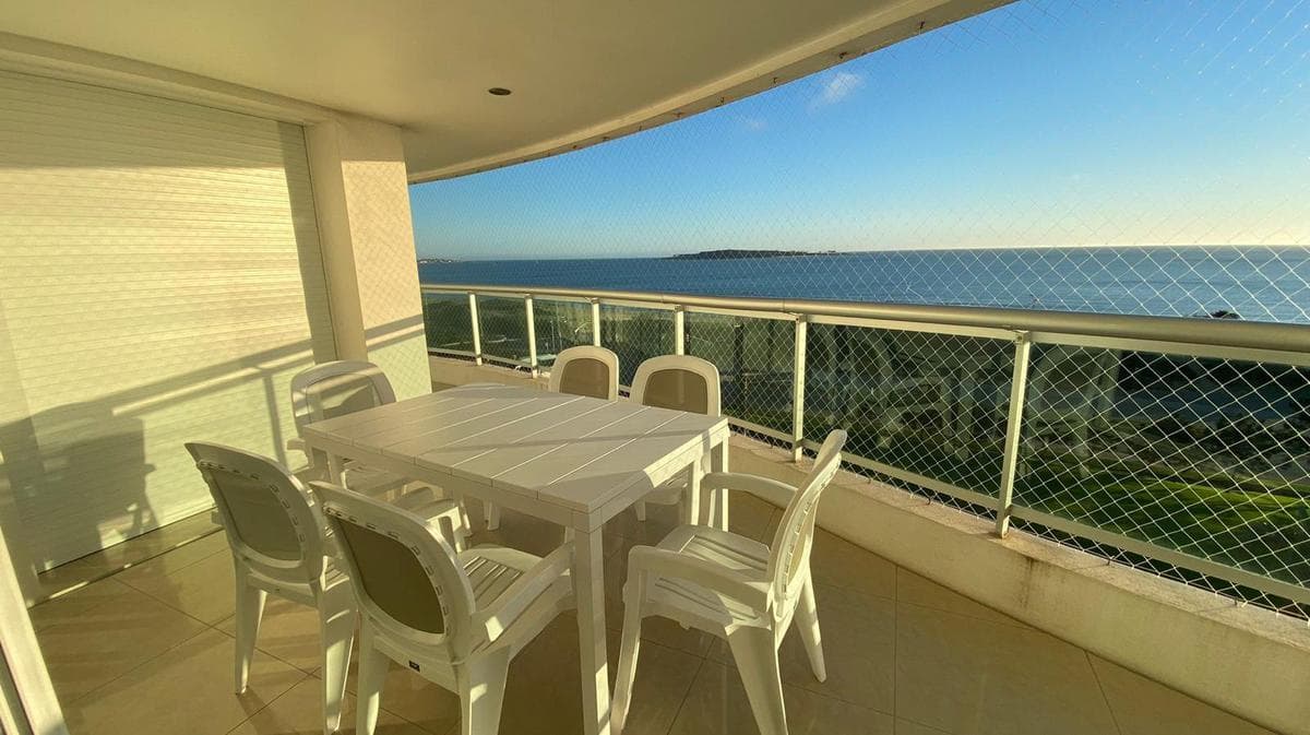 Aquarela Tower, 3 bedrooms, view, and top-notch amenities - Playa Mansa