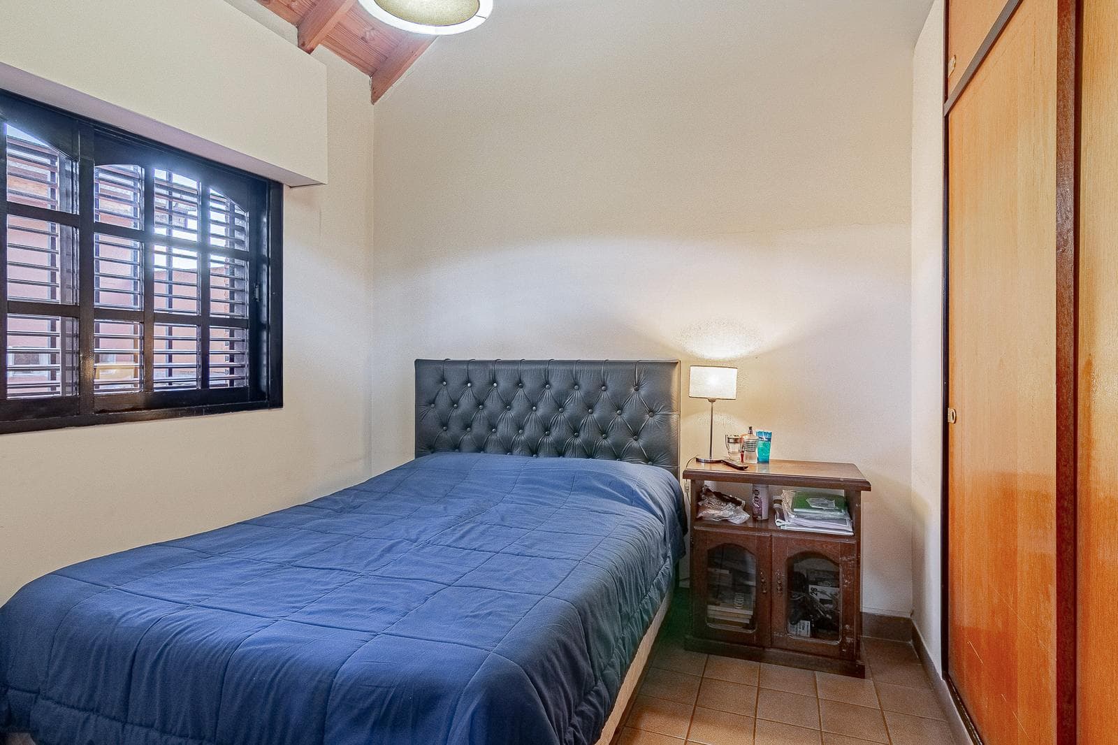Multifamily Home in Villa Lugano