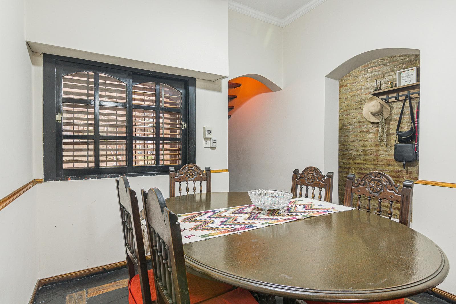 Multifamily Home in Villa Lugano
