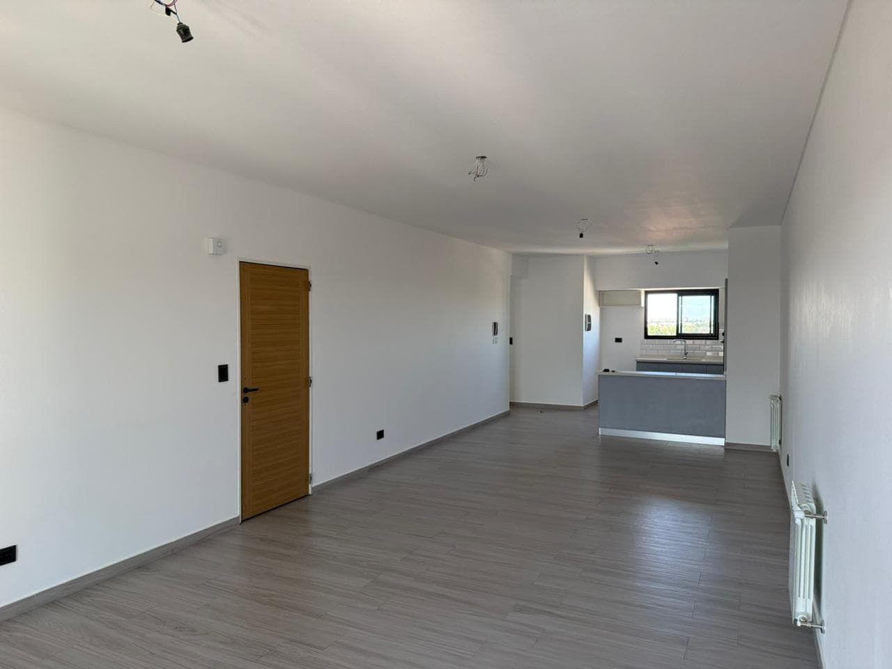 BRAND-NEW 4-ROOM, FULL-FLOOR APARTMENT FOR SALE IN SAN JUSTO CENTRO