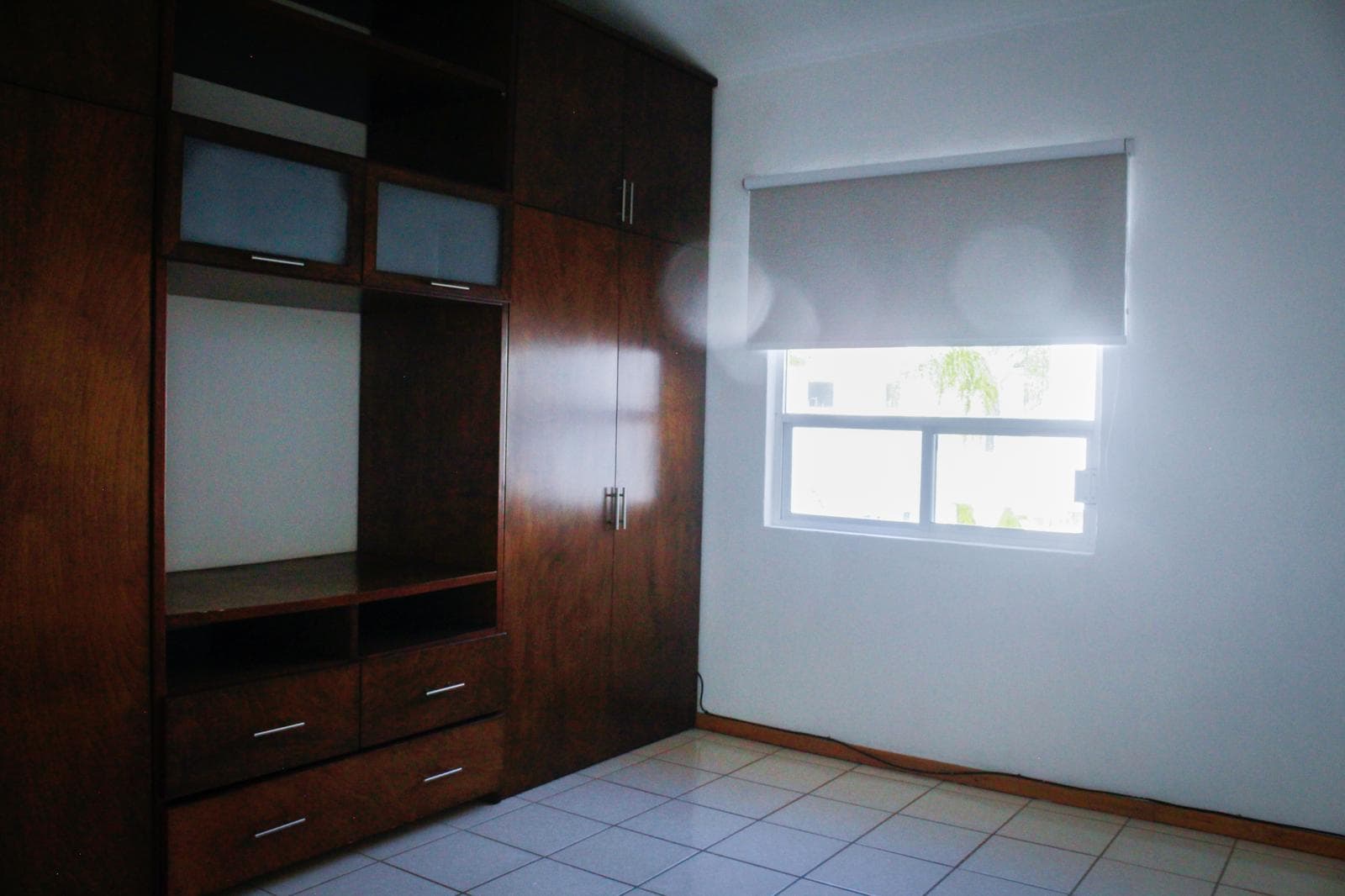 OPPORTUNITY: SPACIOUS HOME FOR SALE IN REAL DEL BOSQUE, QUERÉTARO Home in a condominium complex