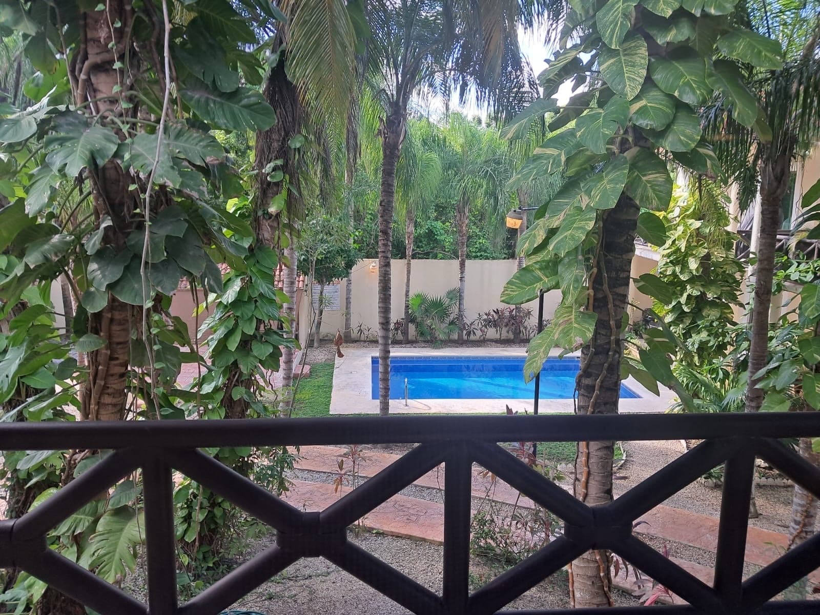 House in a Condominium Complex - Alfredo V. Bonfil
