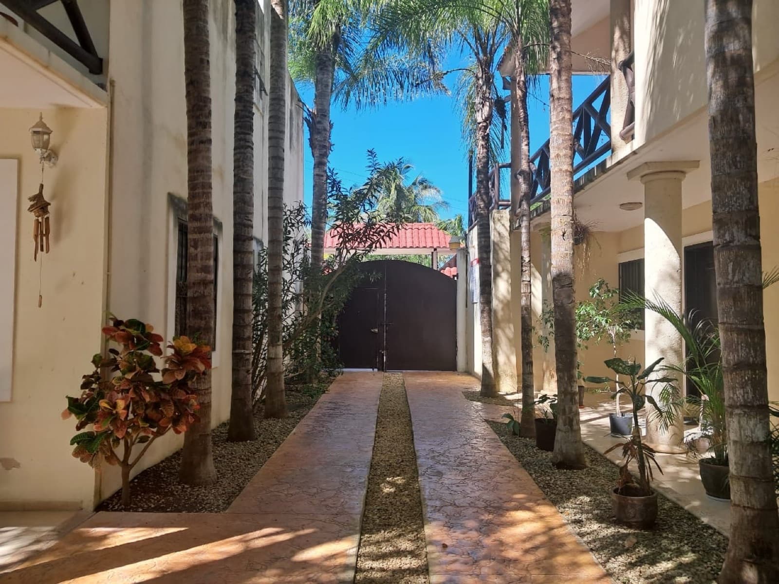 House in a Condominium Complex - Alfredo V. Bonfil