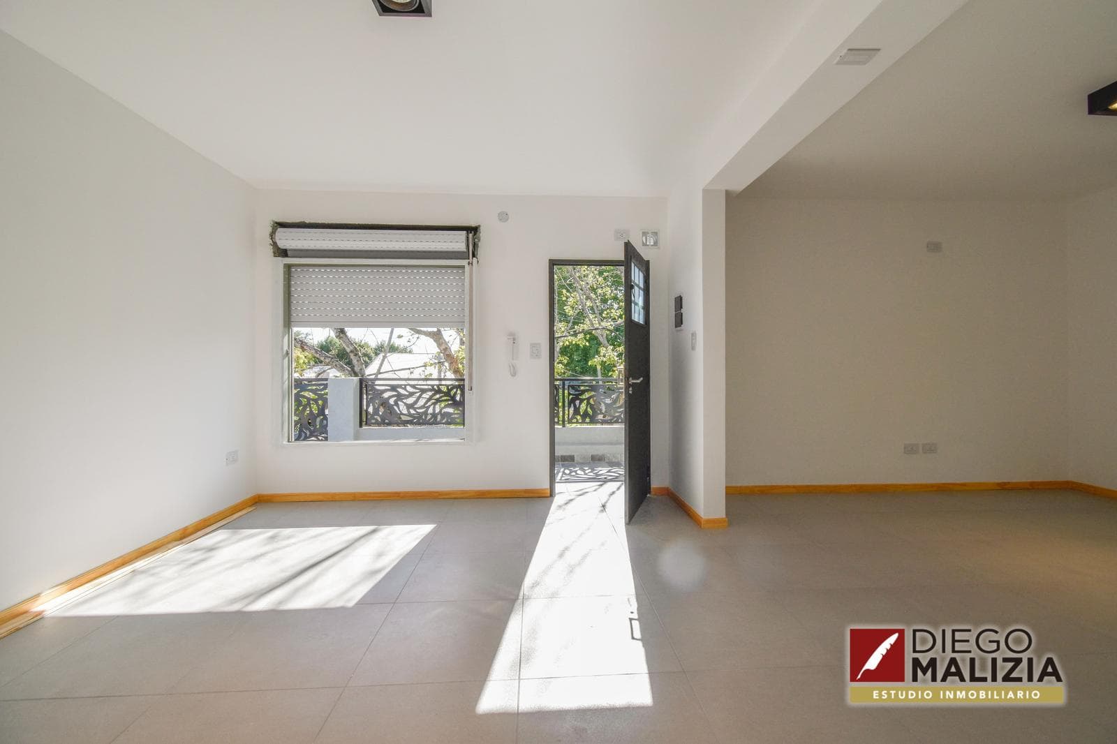 3-room duplex for sale with its own terrace in Lomas de Zamora