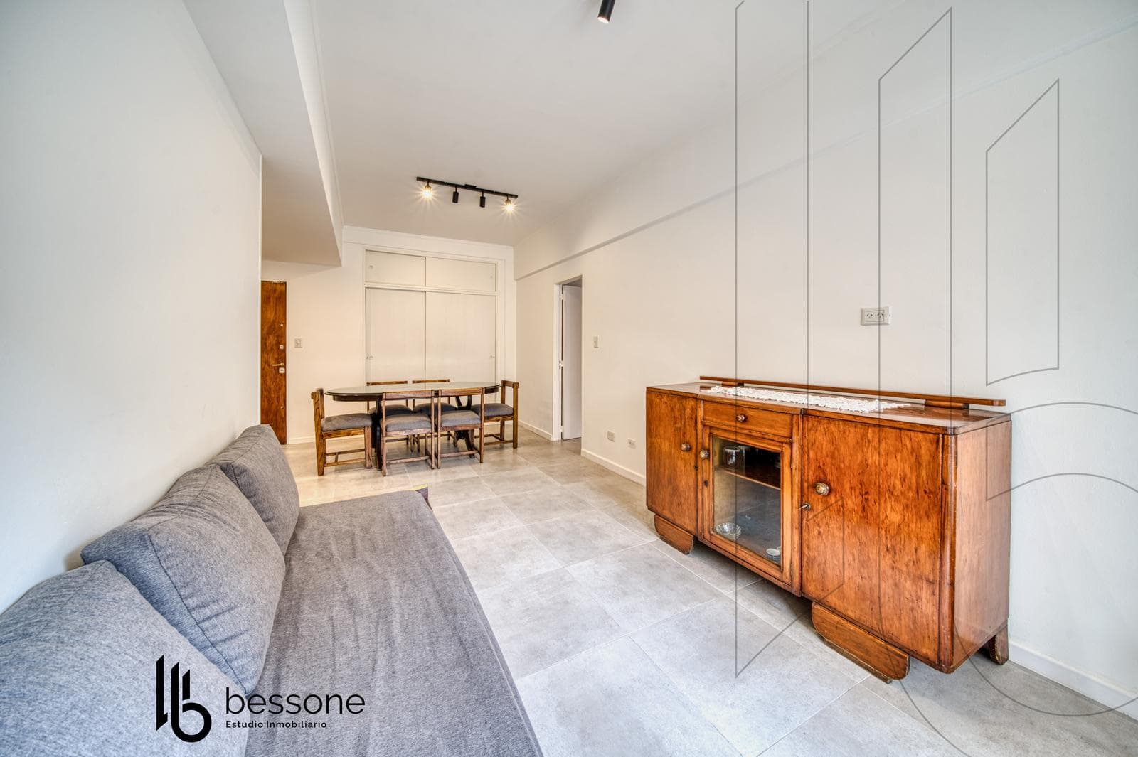 2-Room Apartment with Balcony, Refurbished and Furnished, La Perla