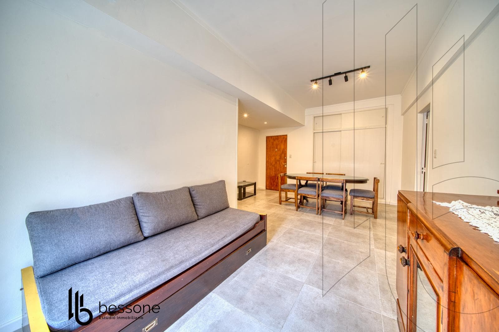 2-Room Apartment with Balcony, Refurbished and Furnished, La Perla