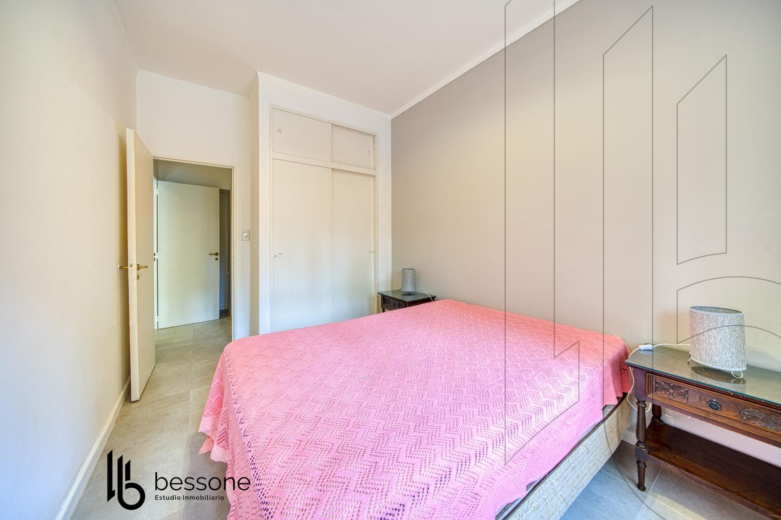 2-Room Apartment with Balcony, Refurbished and Furnished, La Perla