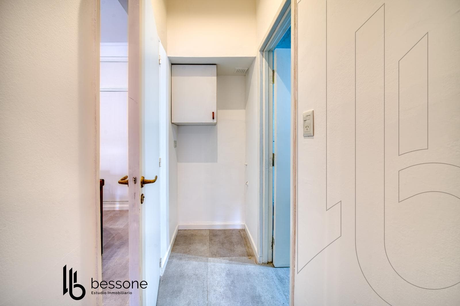 2-Room Apartment with Balcony, Refurbished and Furnished, La Perla