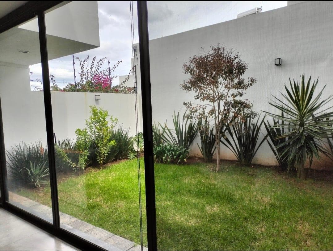 House for Sale at Punta Altozano 1