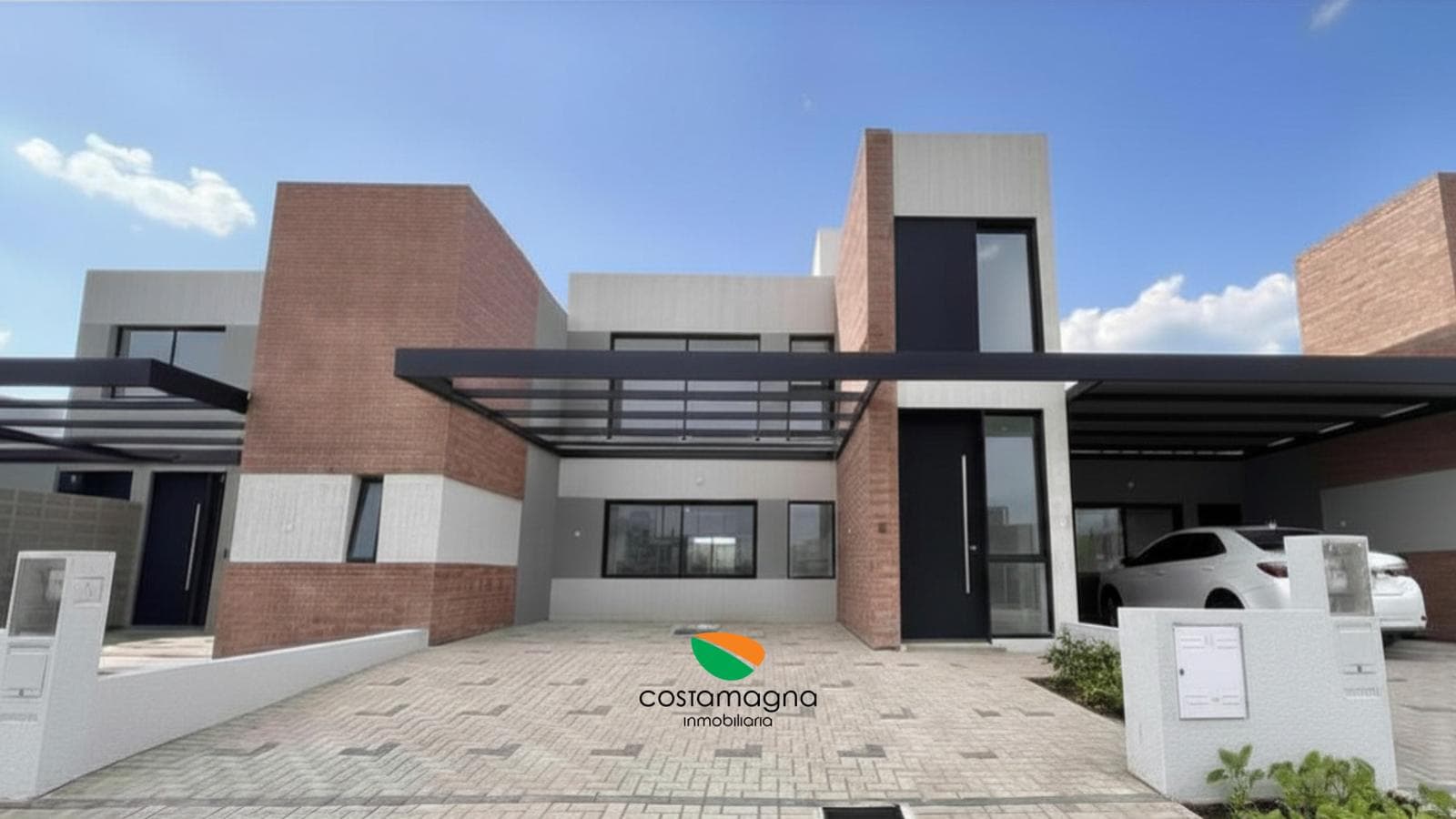 3-Bedroom Duplex for Sale in Prados de Manantiales