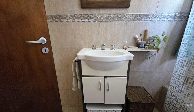 QUALIFIES FOR A LOAN: House for Sale with Guest House in Troncos del Talar