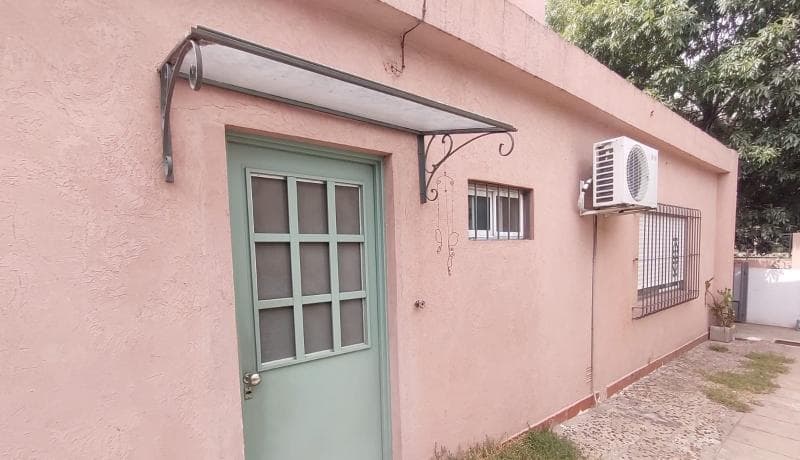 QUALIFIES FOR A LOAN: House for Sale with Guest House in Troncos del Talar