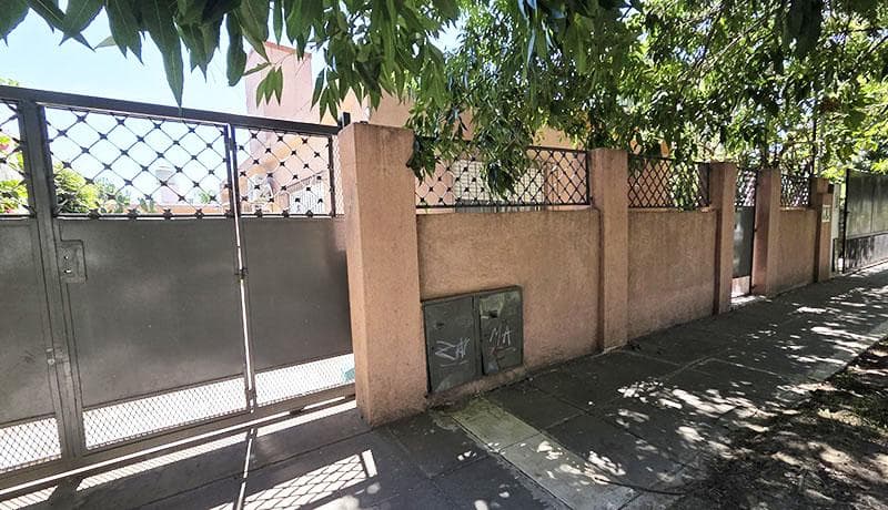 QUALIFIES FOR A LOAN: House for Sale with Guest House in Troncos del Talar