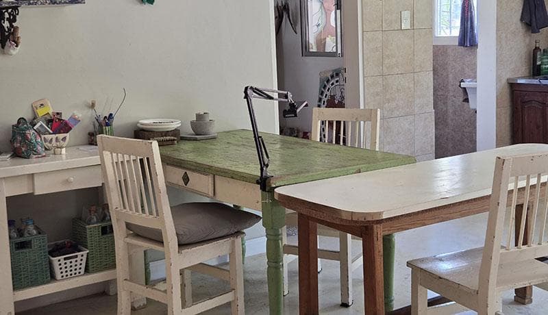 QUALIFIES FOR A LOAN: House for Sale with Guest House in Troncos del Talar