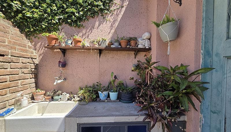 QUALIFIES FOR A LOAN: House for Sale with Guest House in Troncos del Talar