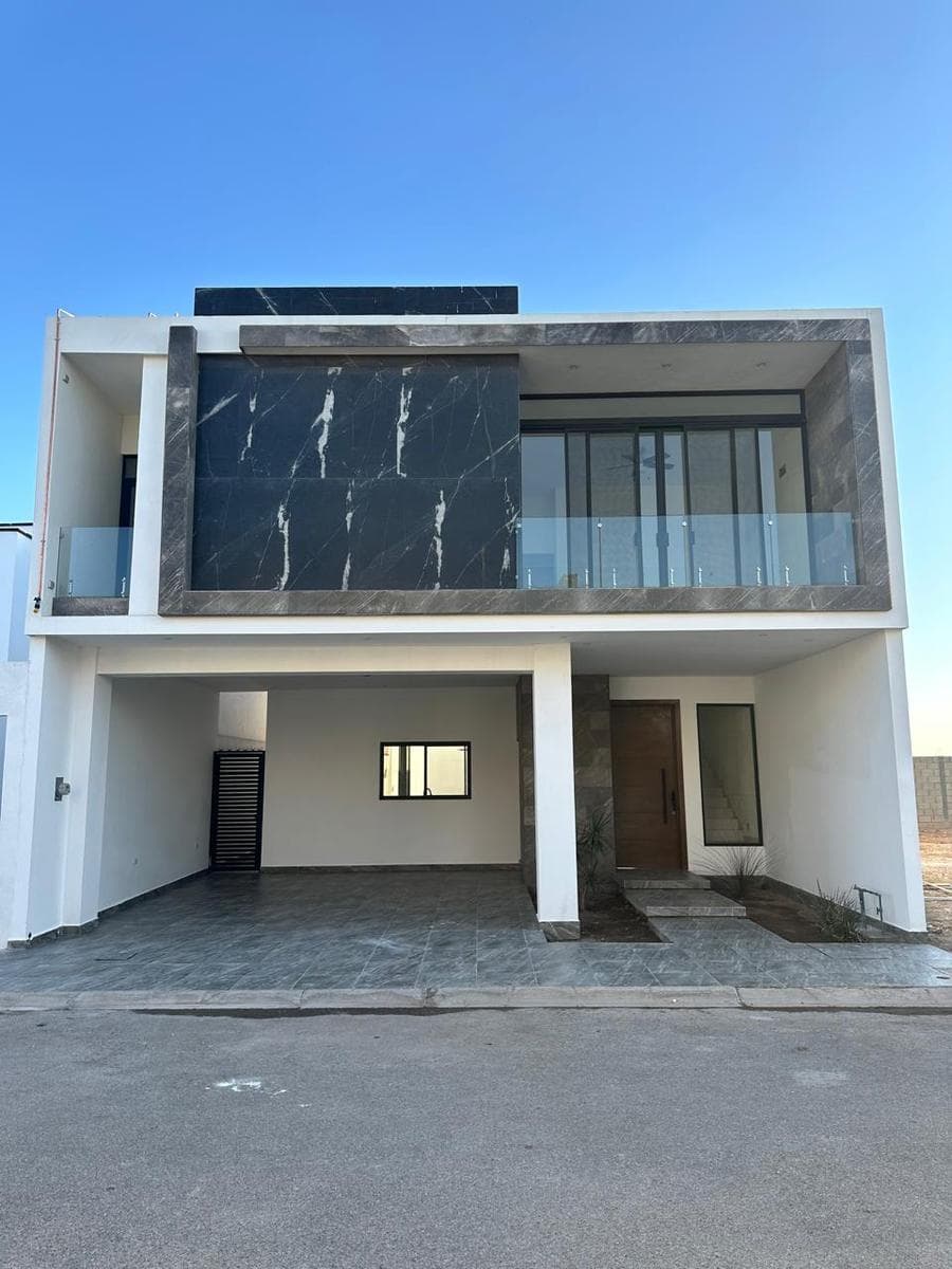 House in Villas del Renacimiento